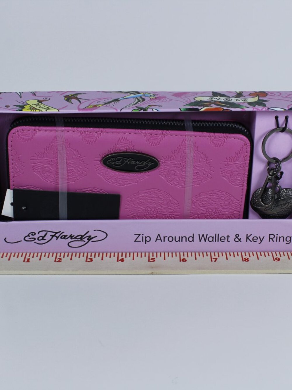 New Ed Hardy Set: Large Fuchsia Pink Zip-Around Wallet + Heart Keychain - Picture 4 of 4